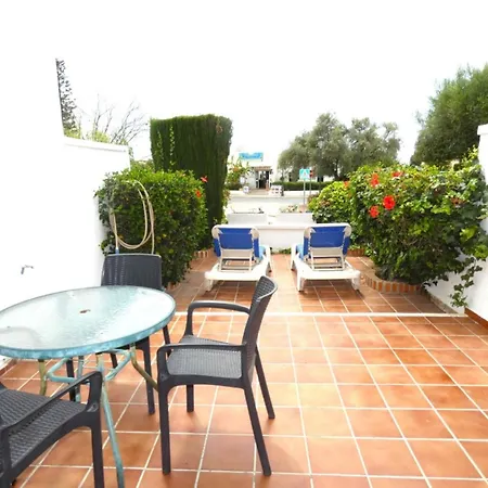 Otel Tropicana Town House